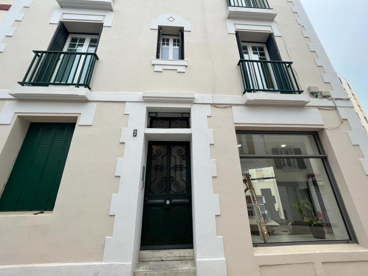 Charmant T3 Lumineux Avec Cuisine Neuve Et Proche Plages A Saint Charles, - Fr-1-239-968 Apartment